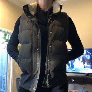 Banana republic vest with hidden hood